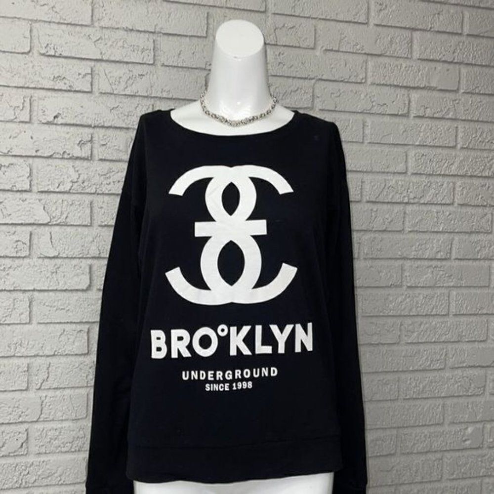Divided Black & White Graphic Pullover Sweatshirt Size M